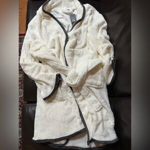Women's Cream Robe with Gray Trim